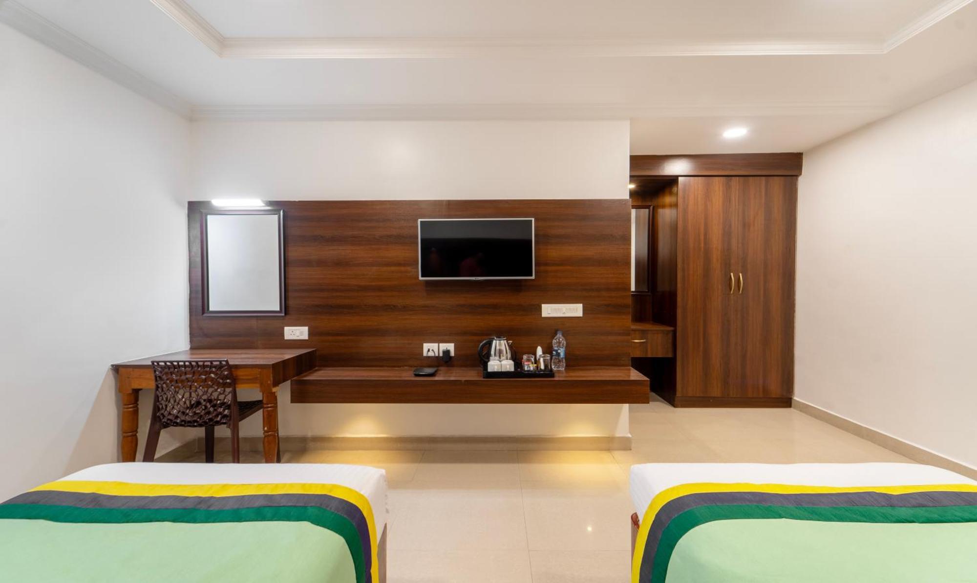 Treebo Ngh Transit Hotel Chennai Exterior photo