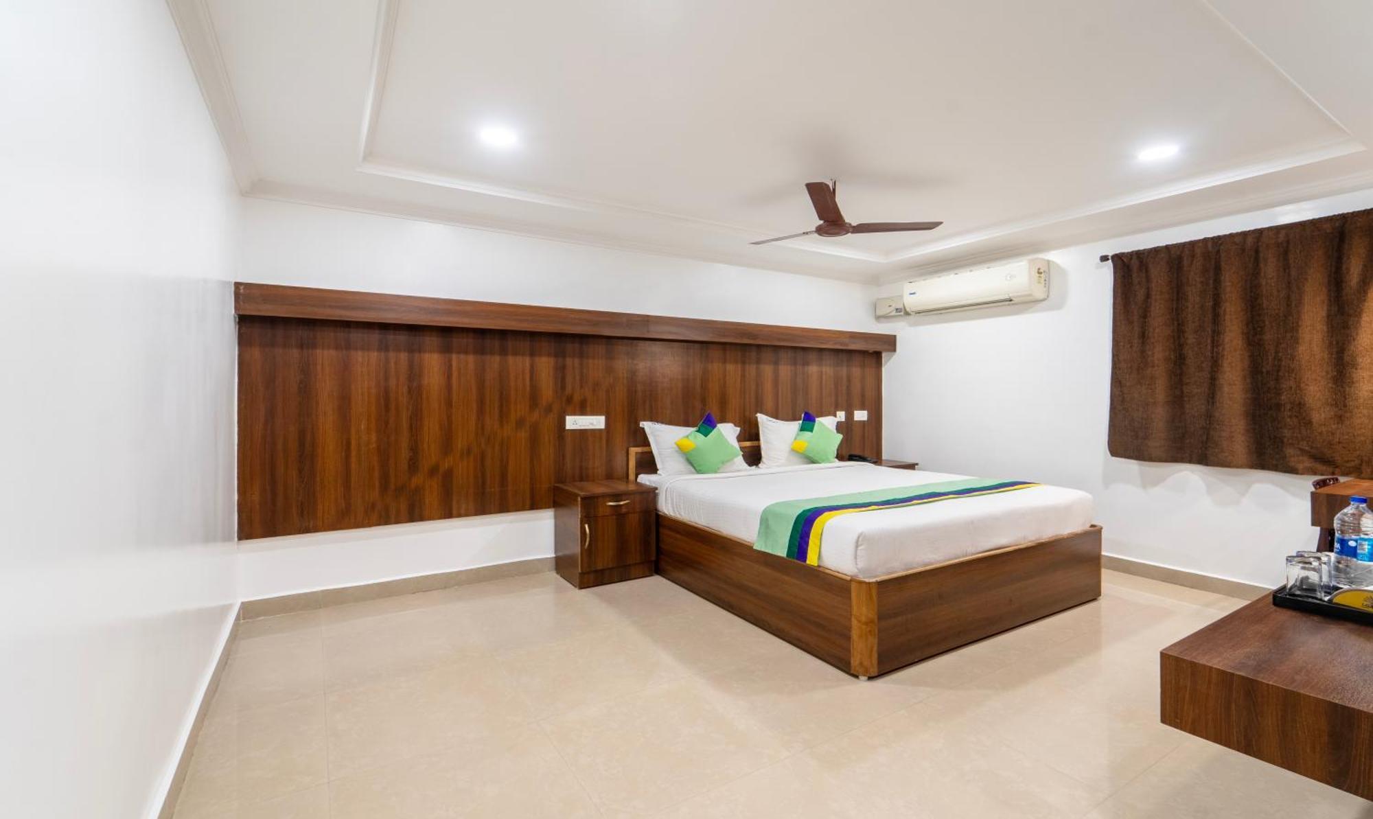 Treebo Ngh Transit Hotel Chennai Exterior photo