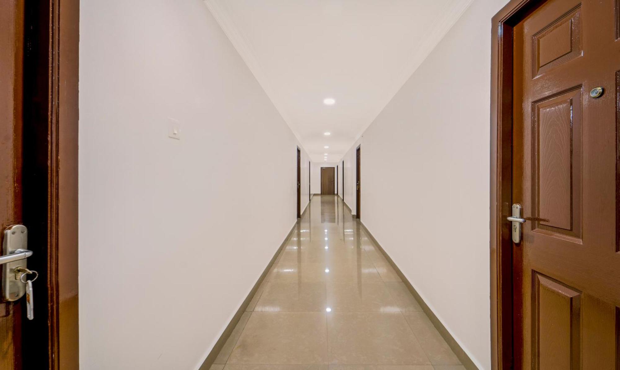 Treebo Ngh Transit Hotel Chennai Exterior photo