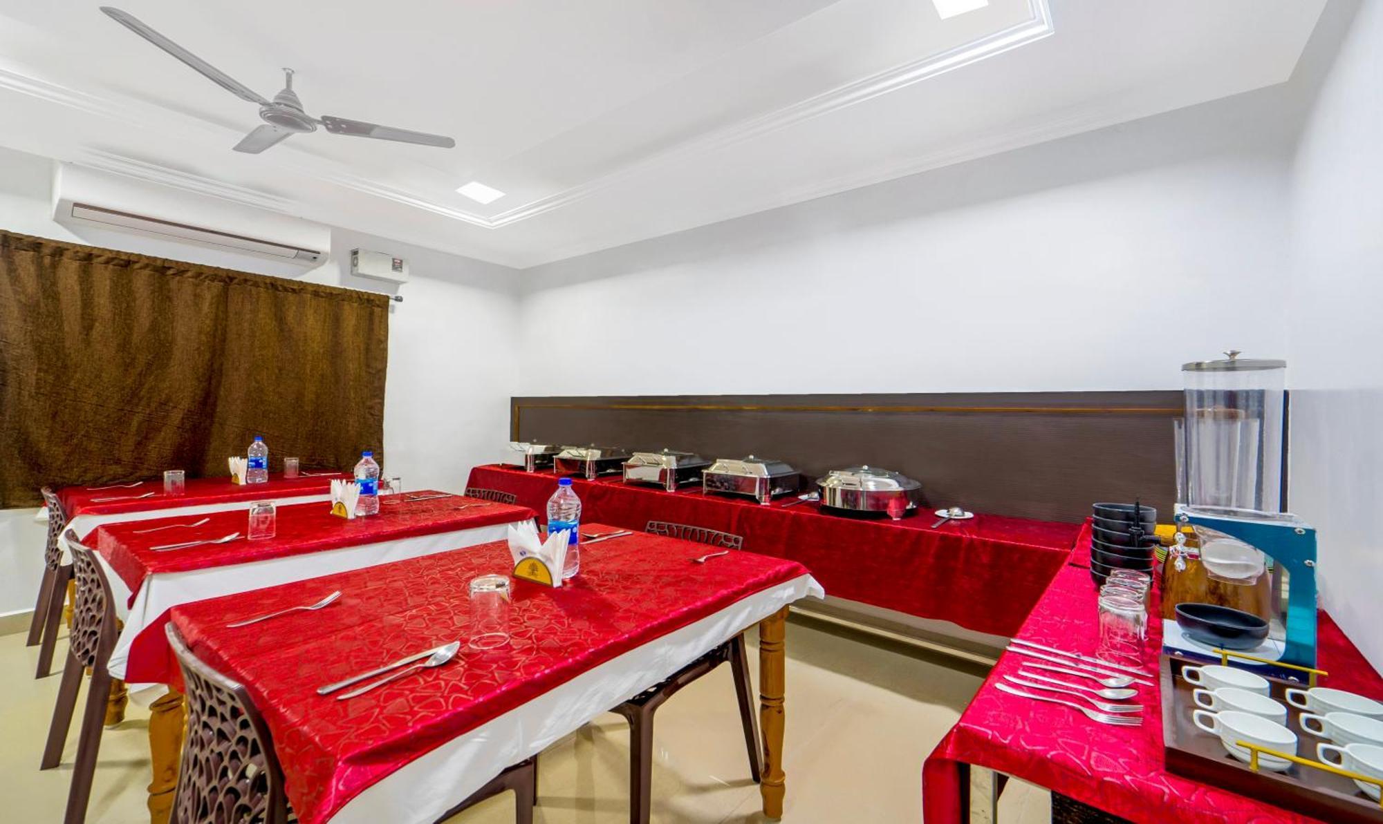 Treebo Ngh Transit Hotel Chennai Exterior photo