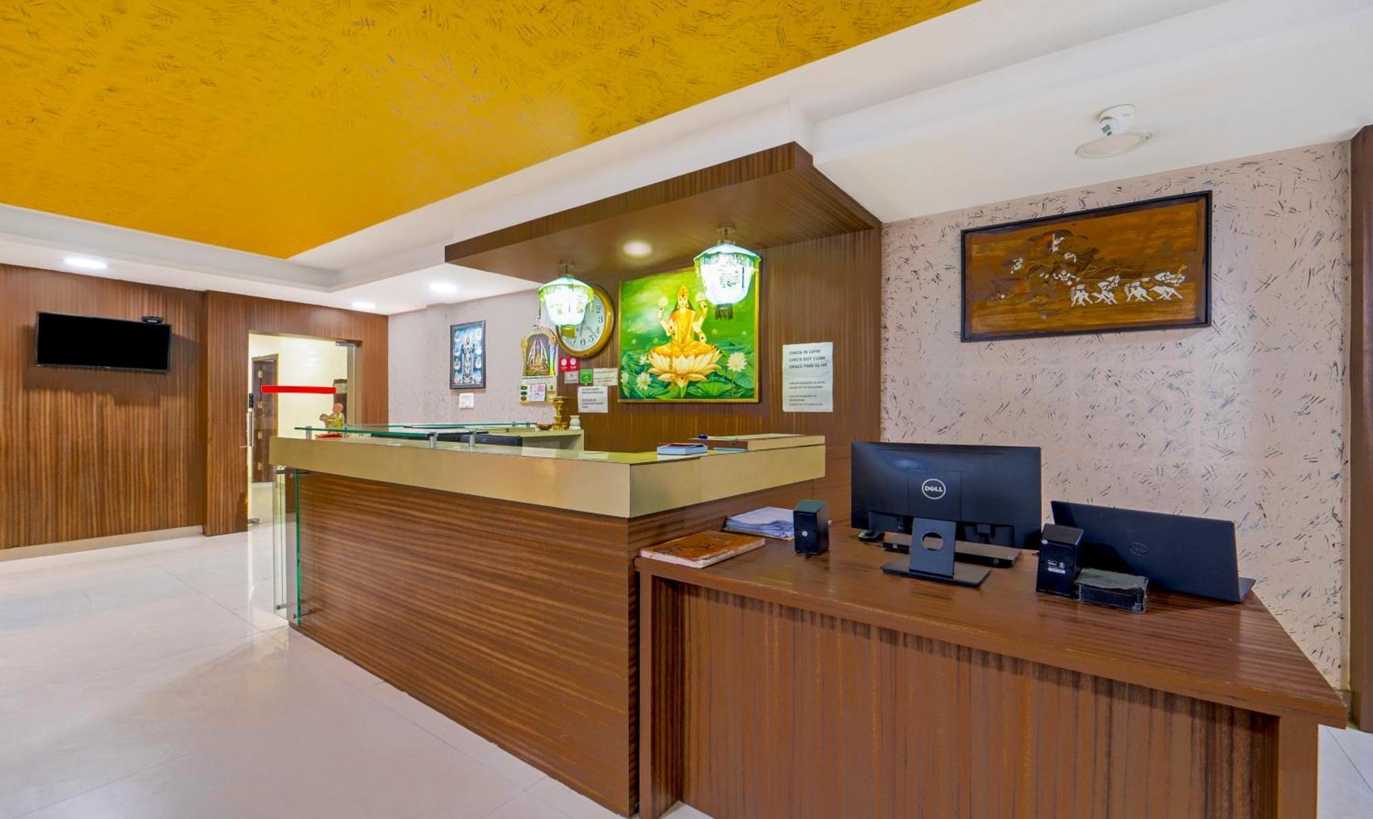 Treebo Ngh Transit Hotel Chennai Exterior photo