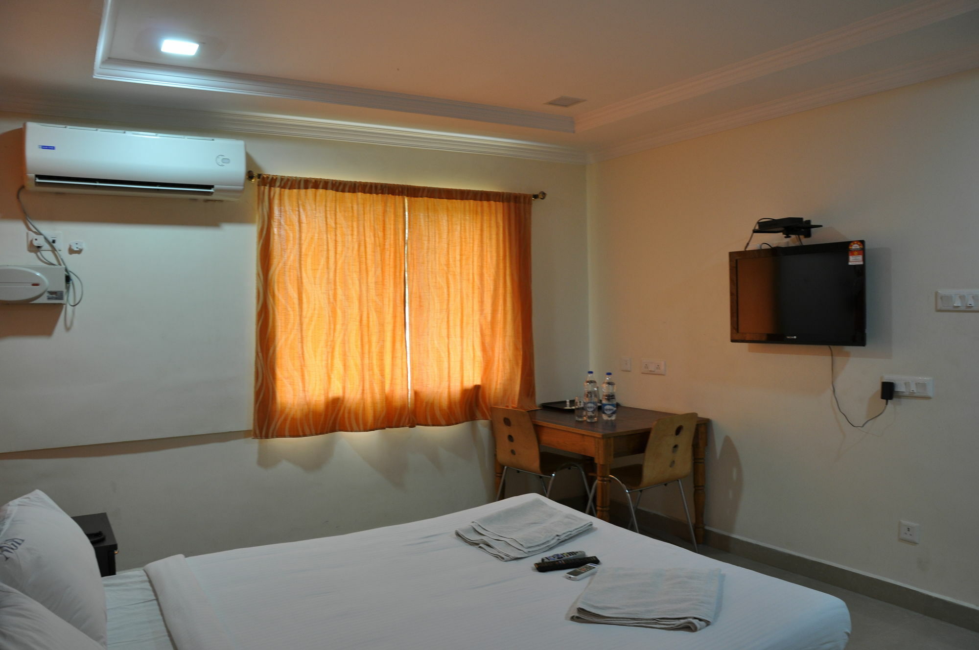 Treebo Ngh Transit Hotel Chennai Exterior photo