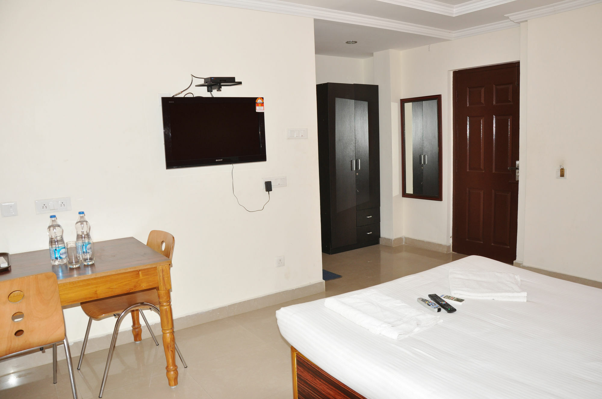 Treebo Ngh Transit Hotel Chennai Exterior photo
